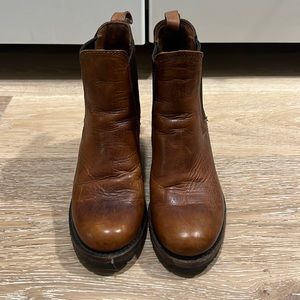 Frye Women's Sabrina Chelsea Boot
